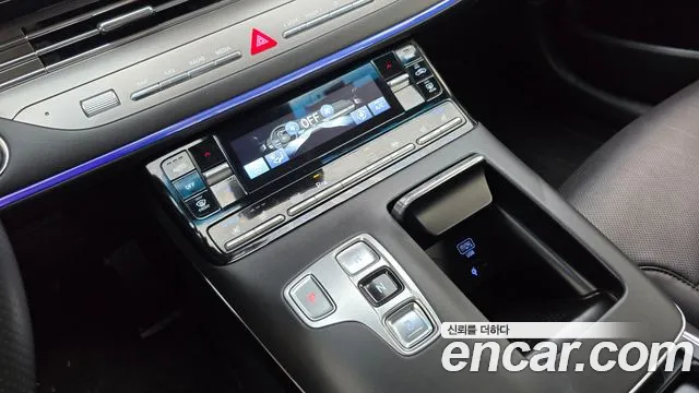 Hyundai Grandeur Grandeur (New) — Фото автомобиля 12
