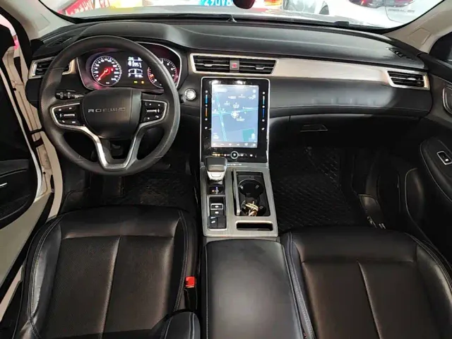 Roewe RX5 — Фото автомобиля 9