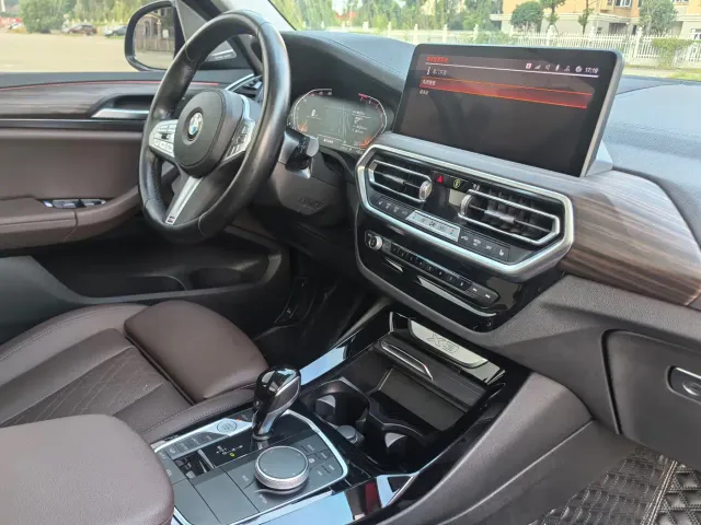 BMW X3 — Фото автомобиля 12