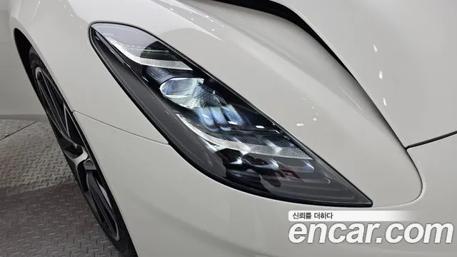 Lotus Emira — Фото автомобиля 22