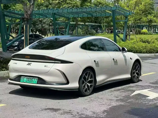 IM Motors L6 — Фото автомобиля 7
