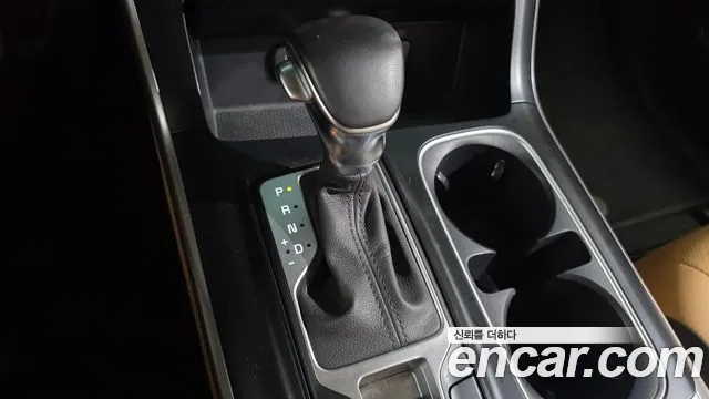 Kia Canival Carnival 4 поколение Дизель 9 мест Prestige — Фото автомобиля 9
