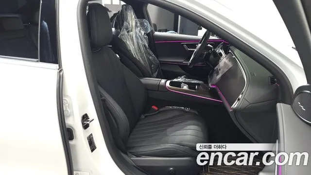Mercedes-Benz E-Class W214 — Фото автомобиля 16