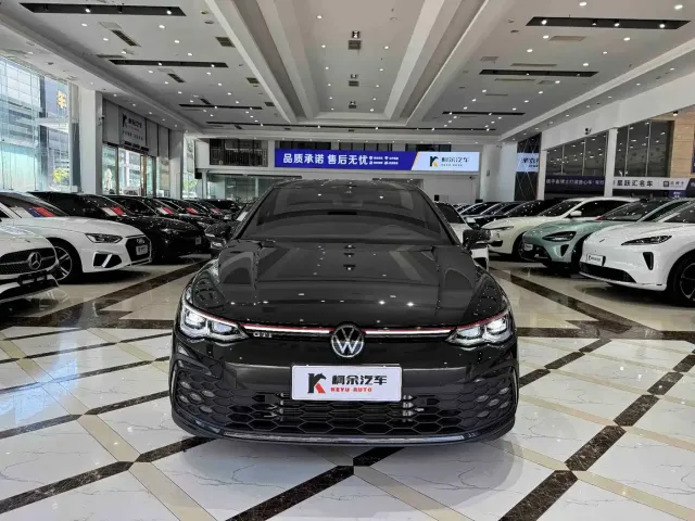 Volkswagen Golf GTI — Фото автомобиля 3