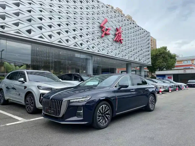 Hongqi H5 — Фото автомобиля 6