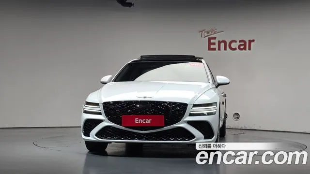 Genesis G80 RG3 — Фото автомобиля 3