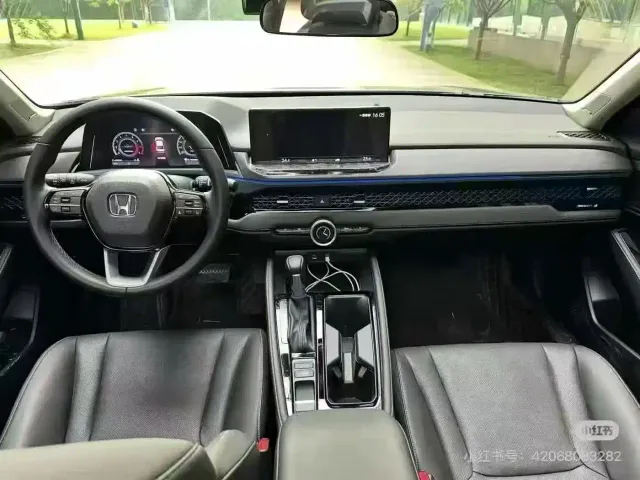 Honda Accord — Фото автомобиля 4