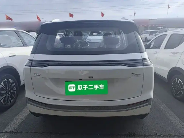 GAC Aion Y — Фото автомобиля 5