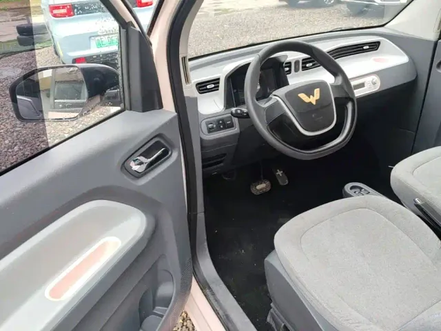 Wuling Hongguang Mini EV — Фото автомобиля 15