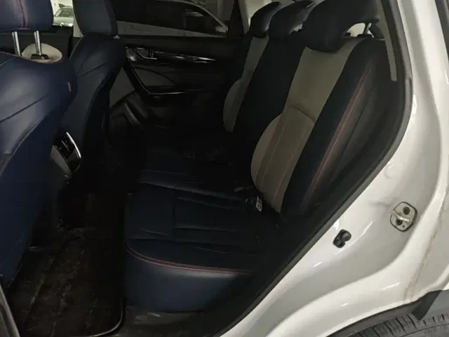 Dongfeng Fengshen AX7 — Фото автомобиля 13