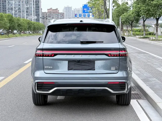 Geely Xingyue L 2026 Oriental Glory 2.0TD Automatic Moonlight Edition — Фото автомобиля 15