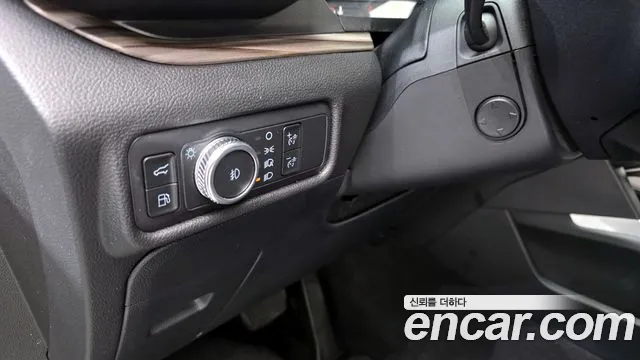 Ford Explorer — Фото автомобиля 14