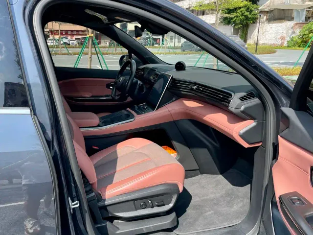Nio EC6 — Фото автомобиля 10