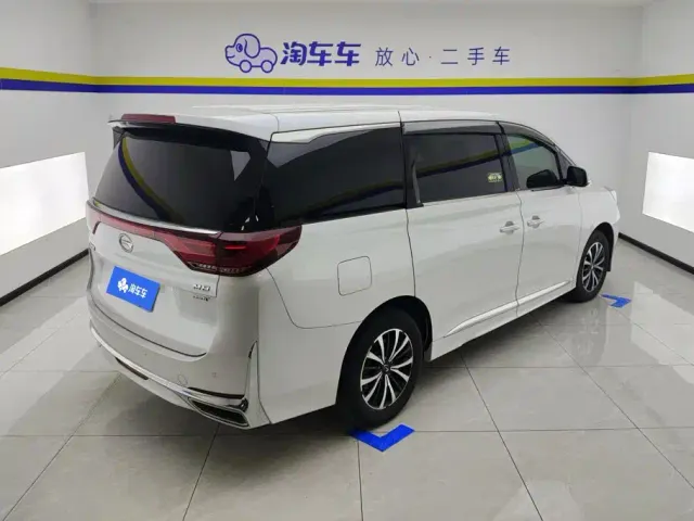GAC Trumpchi M8 — Фото автомобиля 3