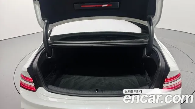 Genesis G80 Бензин 2.5 турбо AWD — Фото автомобиля 3