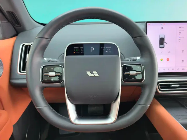 Li Auto L6 — Фото автомобиля 8