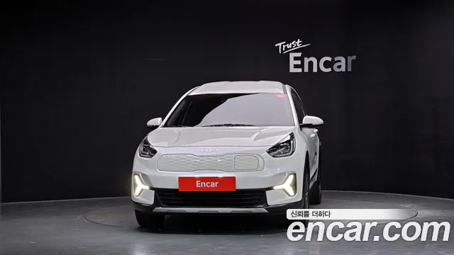 Kia Niro — Фото автомобиля 3