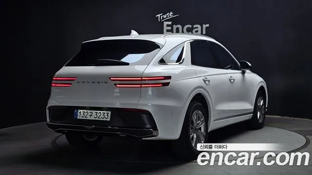 Genesis GV70 2.5T Бензин AWD — Фото автомобиля 2