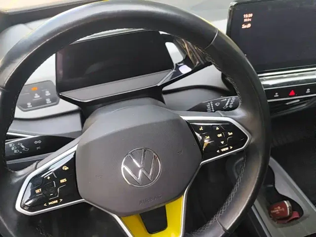 Volkswagen ID.3 — Фото автомобиля 12