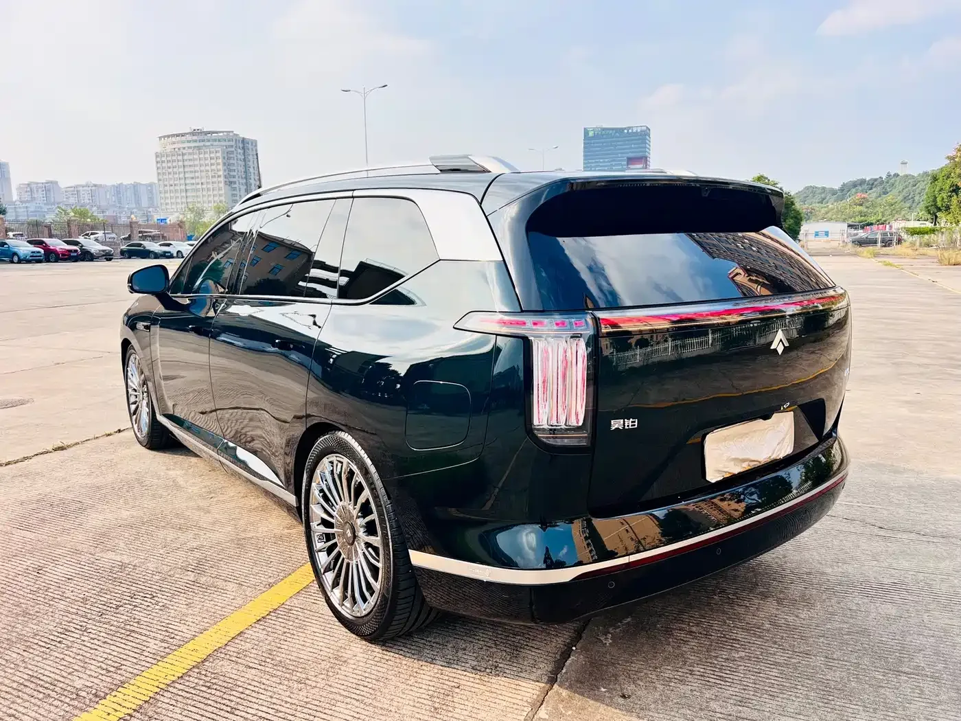 GAC Haobo Hyper HL 2025 Model Revised 350 Max 6-Seater Lidar Version — Фото автомобиля 3