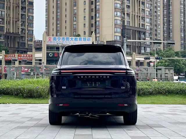 Leapmotor C16 — Фото автомобиля 6