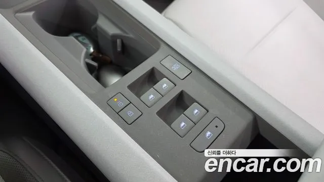 Hyundai Ioniq 6 — Фото автомобиля 27