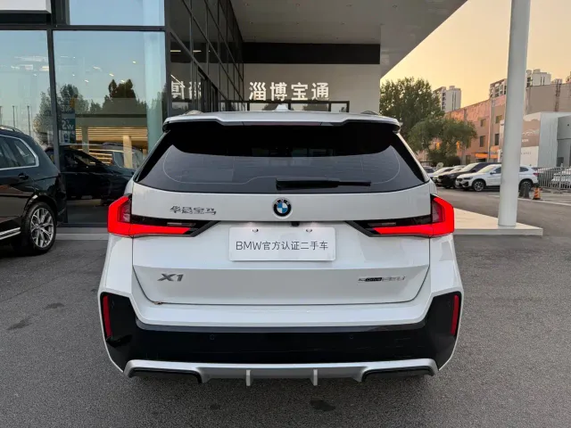 BMW X1 — Фото автомобиля 13