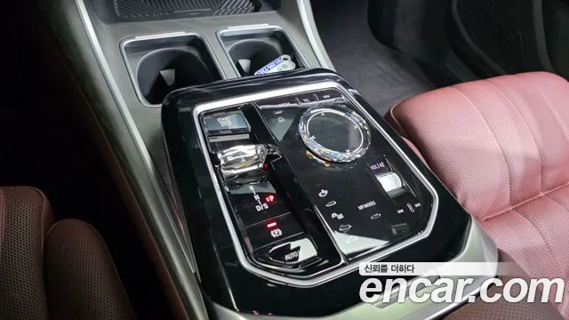 BMW 7-Series 7 серия (G70) — Фото автомобиля 5