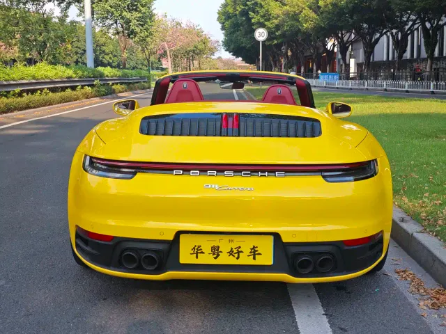 Porsche 911 — Фото автомобиля 3