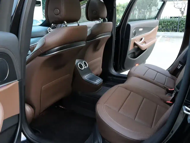 Mercedes-Benz E-Class — Фото автомобиля 7