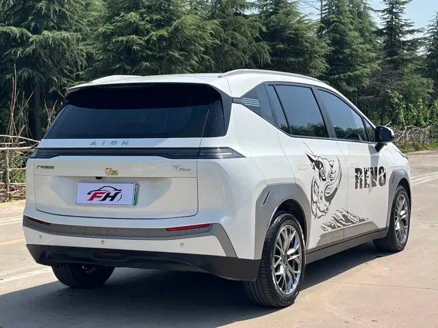 GAC Aion Y — Фото автомобиля 13