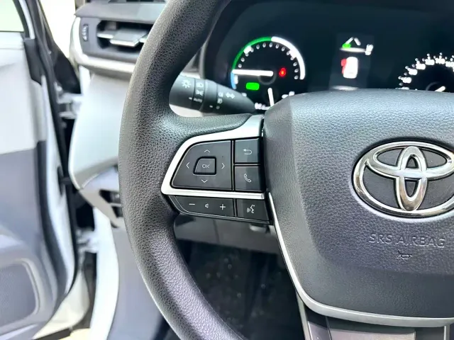 Toyota Sienna — Фото автомобиля 15