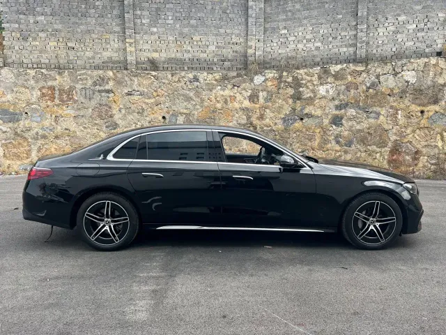 Mercedes-Benz E-Class — Фото автомобиля 10