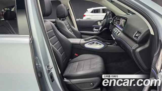 Mercedes-Benz GLE-Class — Фото автомобиля 25
