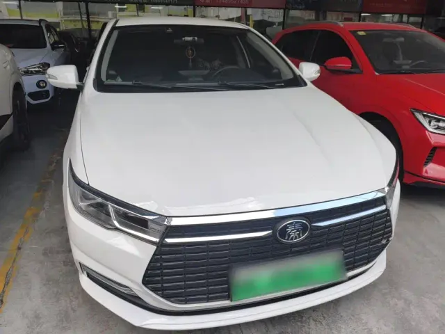 BYD Qin — Фото автомобиля 2