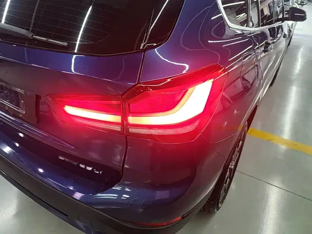 BMW X1 — Фото автомобиля 7