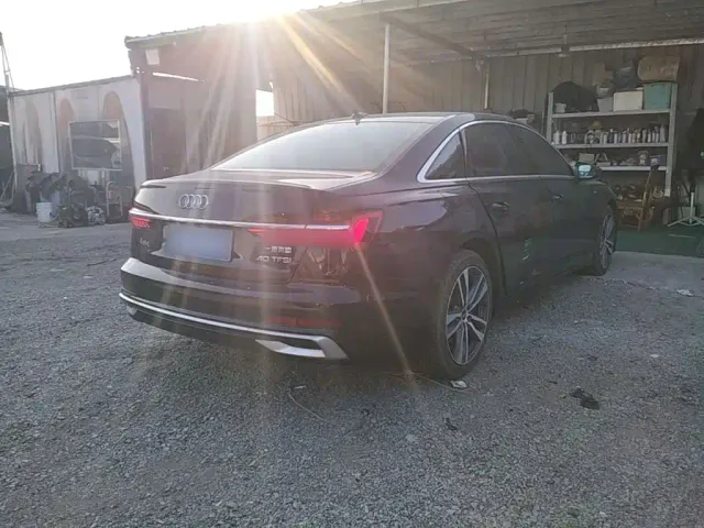 Audi A6L — Фото автомобиля 4