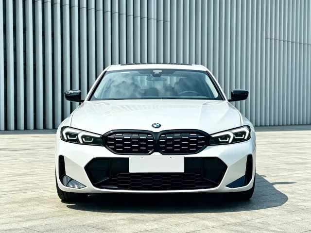 BMW 3 Series — Фото автомобиля 2