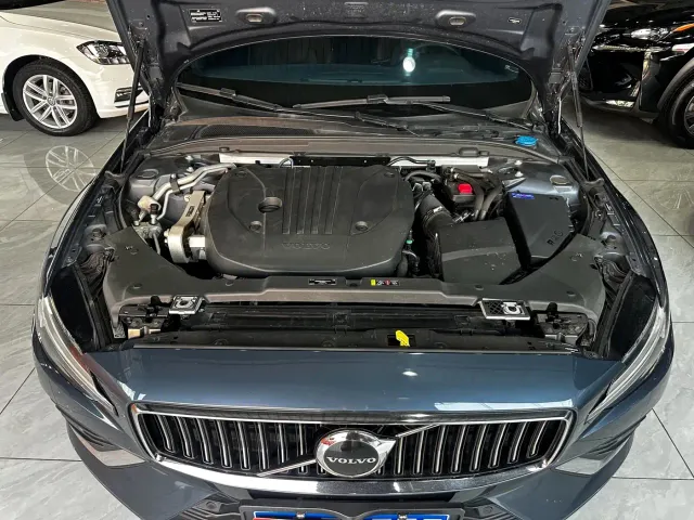Volvo S60 — Фото автомобиля 13