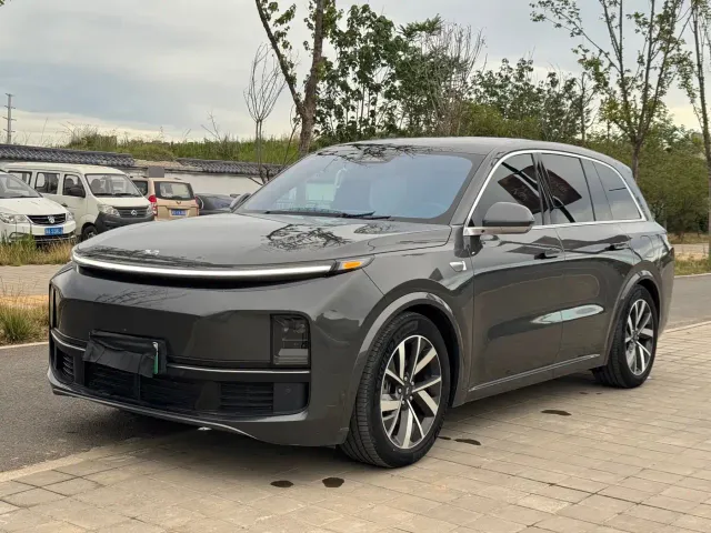 Фотография автомобиля — Li Auto L8