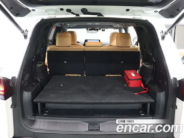 Lexus LX 4th Gen — Фото автомобиля 5