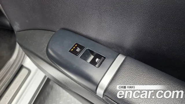 Hyundai Grandeur Grandeur (GN7) 2.5 Бензин 2WD — Фото автомобиля 18