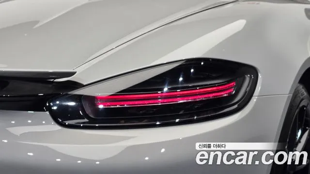 Porsche 718 — Фото автомобиля 8