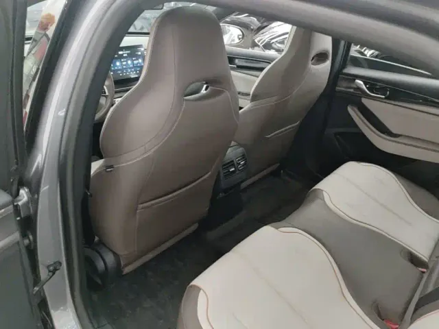 BYD Qin PLUS — Фото автомобиля 14