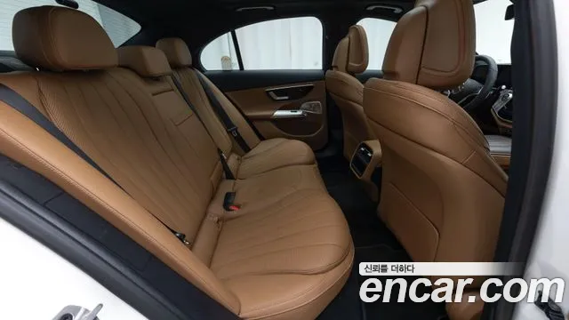 Mercedes-Benz E-Class W214 — Фото автомобиля 11