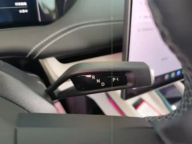Xiaomi SU7 — Фото автомобиля 13