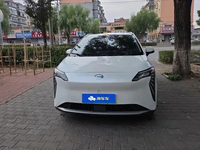 GAC Aion Y — Фото автомобиля 2