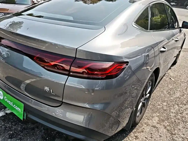 BYD Qin L — Фото автомобиля 7