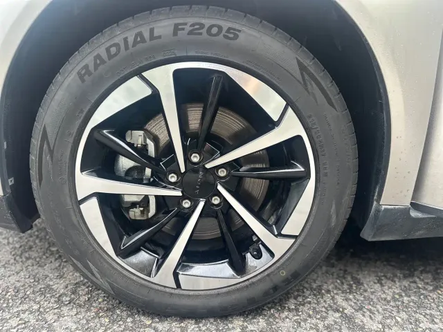 GAC Aion Y — Фото автомобиля 10