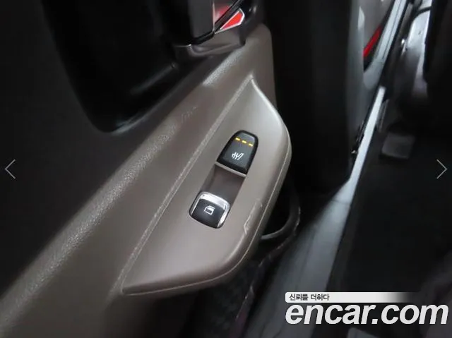 Kia Carnival Generation 4 — Фото автомобиля 7